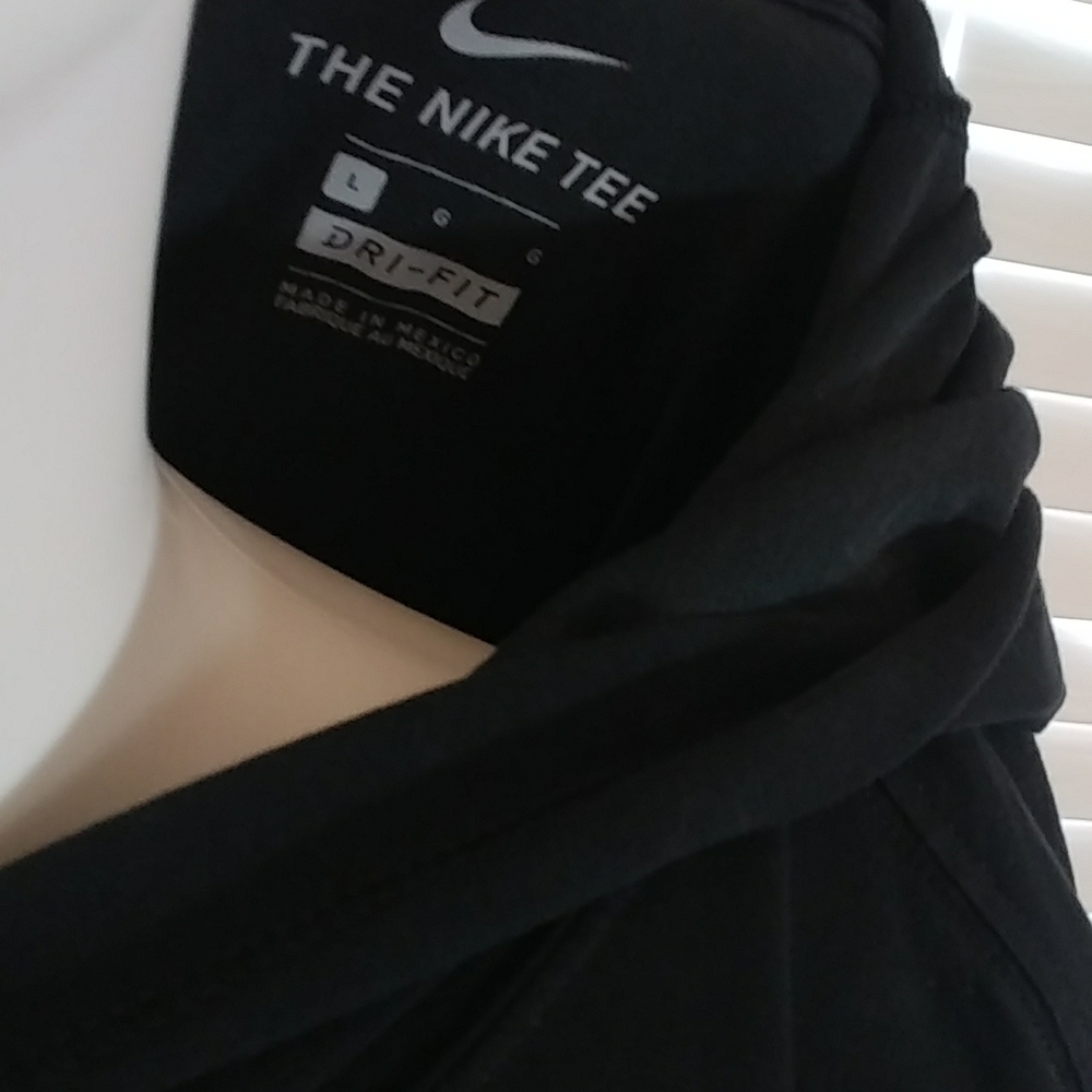 Nike Viking Basketball Size L-G Women's Black Hooded Long Sleeves Sweatshirt. - Picture 3 of 11